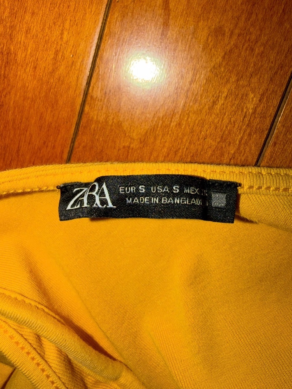 Zara Yellow Ruffled Top - Picture 2 of 2